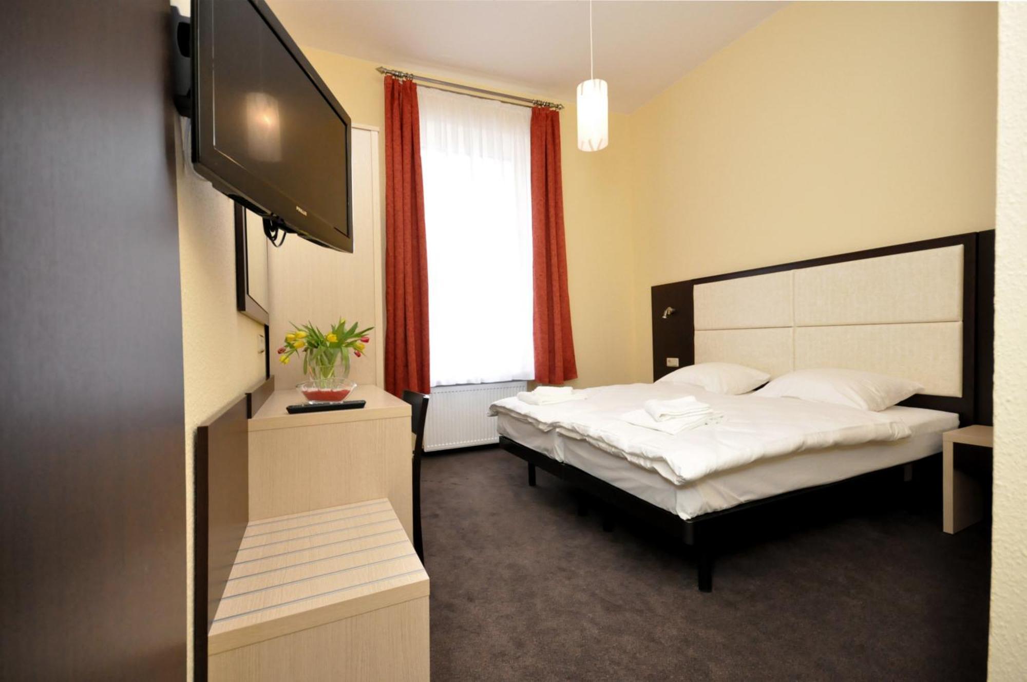 Hotel Bova Φραγκφούρτη Εξωτερικό φωτογραφία