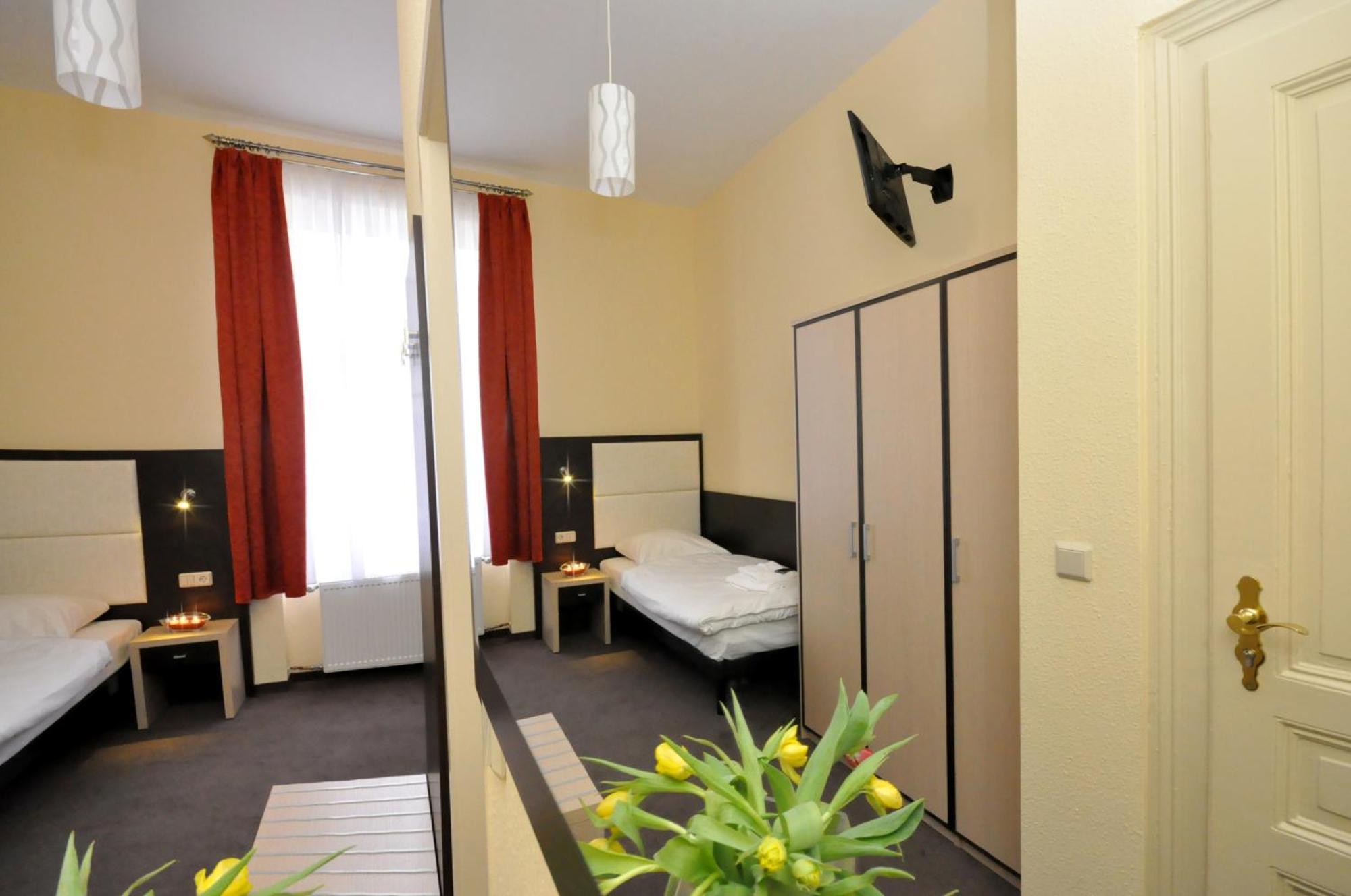 Hotel Bova Φραγκφούρτη Εξωτερικό φωτογραφία